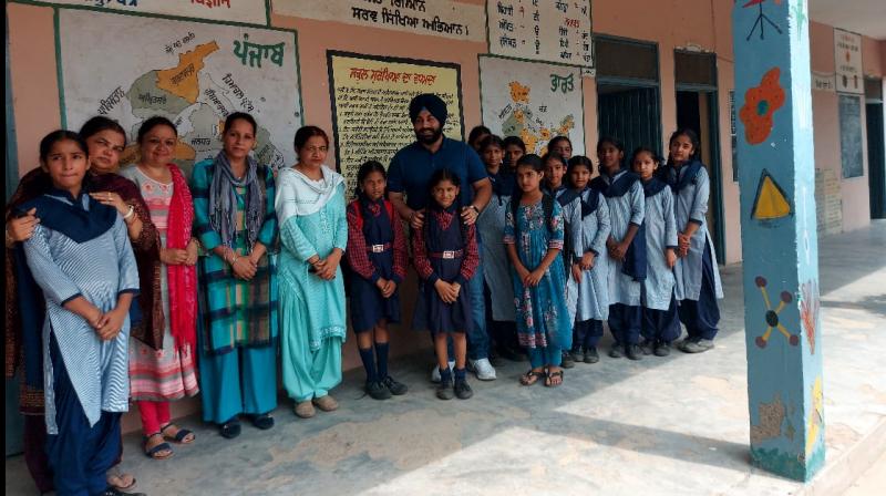 Harjot Singh Bains visited Government Middle School Gochar Harjot Singh Bains visited Government Middle School Gochar