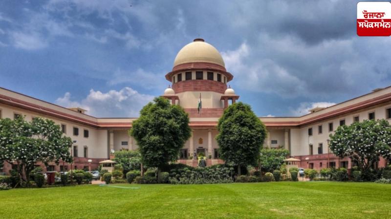 Bihar News: Two activists challenge revision of voter list in Supreme Court Bihar News: Two activists challenge revision of voter list in Supreme Court