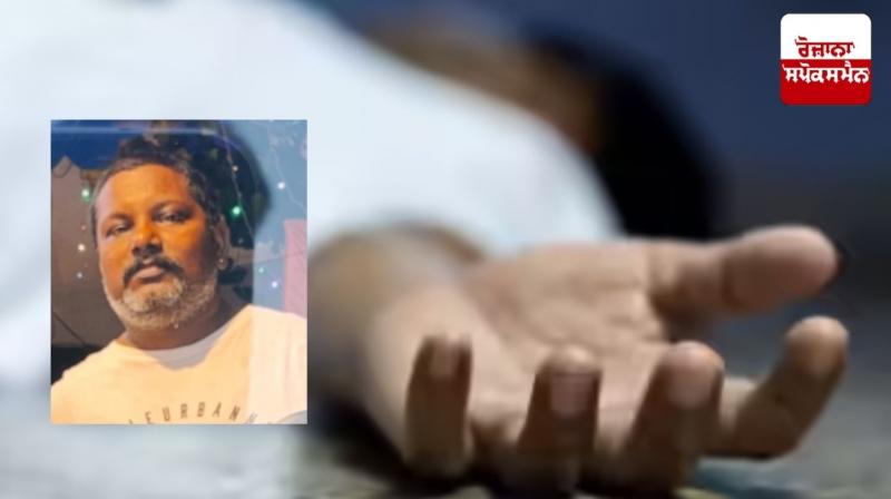 A minor argument during a liquor party turned bloody.