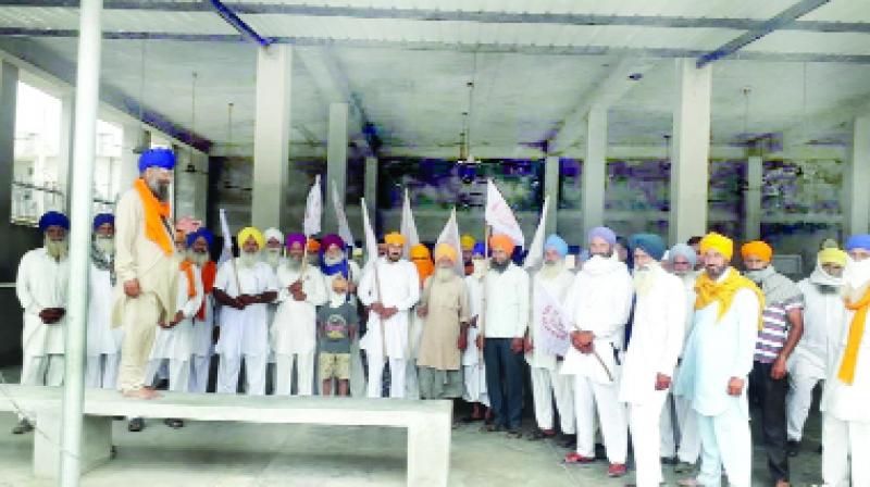 ਹਜ਼ਾਰਾਂ ਕਿਸਾਨਾਂ-ਮਜ਼ਦੂਰਾਂ ਵਲੋਂ ਪ੍ਰਵਾਰਾਂ ਸਮੇਤ 11 ਜ਼ਿਲ੍ਹਿਆਂ ਦੇ 361 ਪਿੰਡਾਂ 'ਚ ਕੀਤੇ ਮੁਜ਼ਾਹਰੇ ਹਜ਼ਾਰਾਂ ਕਿਸਾਨਾਂ-ਮਜ਼ਦੂਰਾਂ ਵਲੋਂ ਪ੍ਰਵਾਰਾਂ ਸਮੇਤ 11 ਜ਼ਿਲ੍ਹਿਆਂ ਦੇ 361 ਪਿੰਡਾਂ 'ਚ ਕੀਤੇ ਮੁਜ਼ਾਹਰੇ