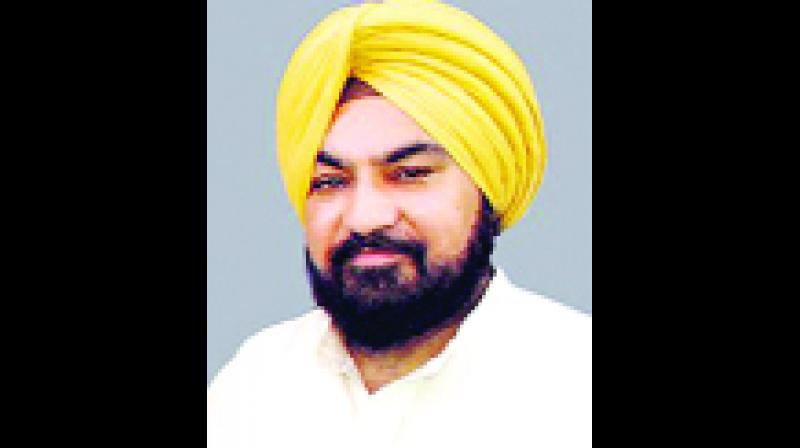ਰਾਜਪੁਰਾ 'ਚ ਨਹੀਂ ਹੁੱਕਾ ਬਾਰ, ਲੋਕ ਅਫ਼ਵਾਹਾਂ ਤੋਂ ਸਾਵਧਾਨ ਰਹਿਣ : ਕੰਬੋਜ ਰਾਜਪੁਰਾ 'ਚ ਨਹੀਂ ਹੁੱਕਾ ਬਾਰ, ਲੋਕ ਅਫ਼ਵਾਹਾਂ ਤੋਂ ਸਾਵਧਾਨ ਰਹਿਣ : ਕੰਬੋਜ