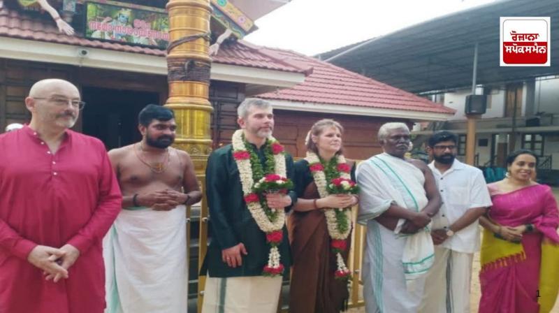 French couple got married in Hindu temple, Muslim performed the bride's dowry French couple got married in Hindu temple, Muslim performed the bride's dowry