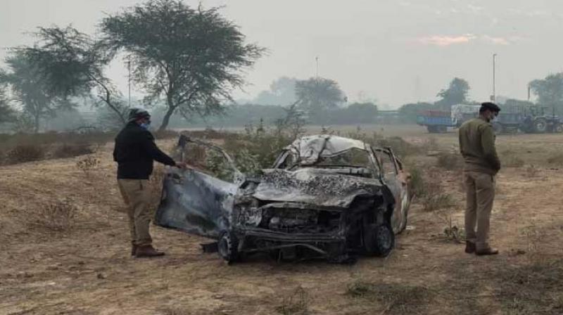 Five charred to death after container truck hits car on Yamuna Expressway in Agra Five charred to death after container truck hits car on Yamuna Expressway in Agra