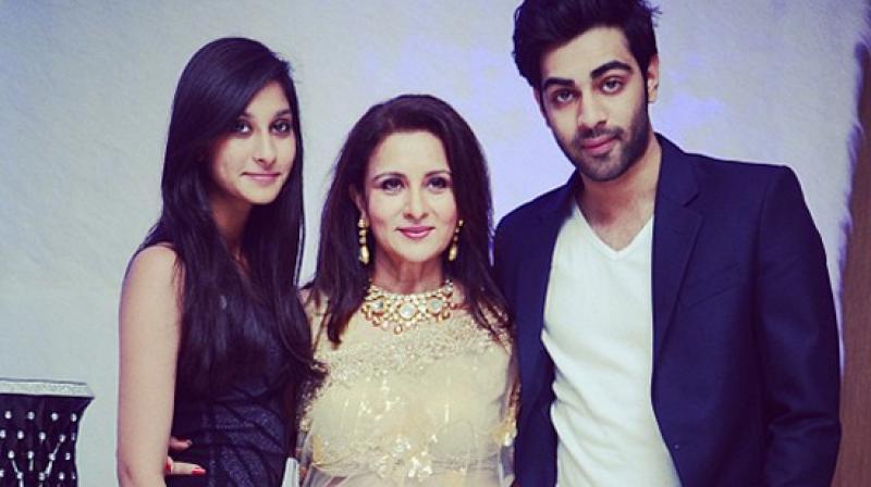 Poonam Dhillon's Bday Poonam Dhillon's Bday