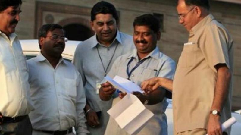 govt Employee govt Employee