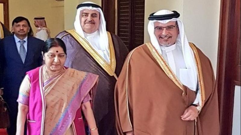 Sushma Swaraj with Crown Prince of Bahrain Salman bin Hamad Al Khalifa 