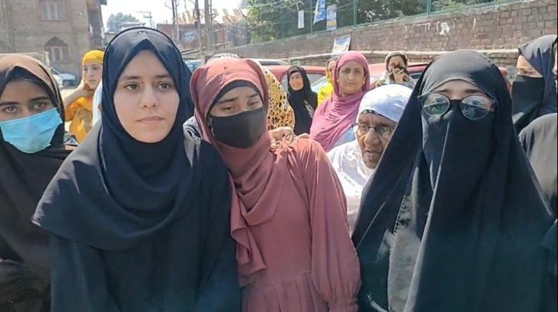 Hijab controversy in Srinagar school after Karnataka Hijab controversy in Srinagar school after Karnataka