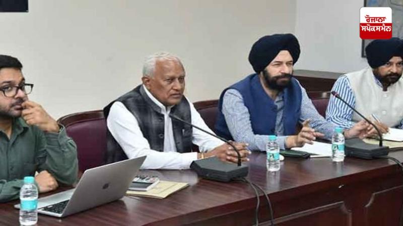 Mining Minister Barinder Kumar Goyal clamped down on illegal mining Mining Minister Barinder Kumar Goyal clamped down on illegal mining