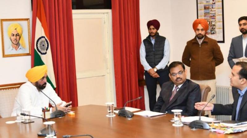CM Bhagwant Mann orders officials to complete recruitment process of 3381 ETT teachers CM Bhagwant Mann orders officials to complete recruitment process of 3381 ETT teachers