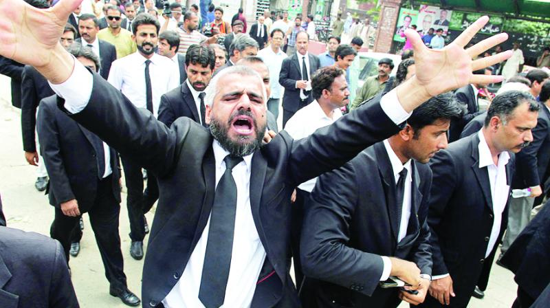 Protests of lawyers and traders in Pakistan