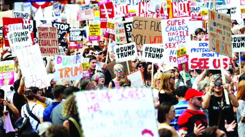 People descending on the road against the trump