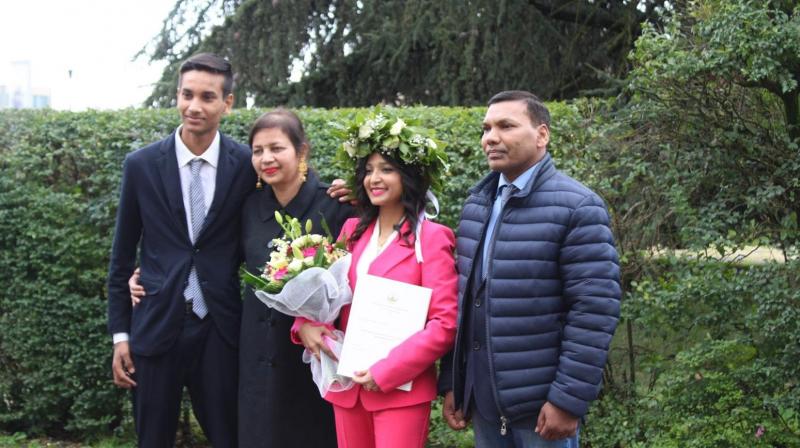A girl from the Indian community in Italy scored 110/110 marks in her degree News in punjabi