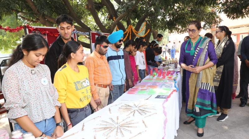 Sri Guru Gobind Singh College celebrated Green Diwali Sri Guru Gobind Singh College celebrated Green Diwali