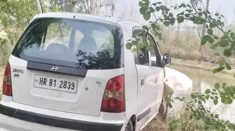Car fell into canal in Sonepat, teacher died Car fell into canal in Sonepat, teacher died