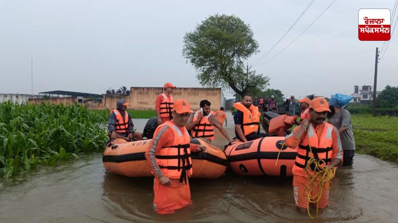 NDRF rescues eight laborers trapped in Lohara village NDRF rescues eight laborers trapped in Lohara village
