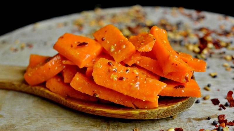 Make carrot pickle at home in winter Make carrot pickle at home in winter