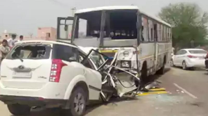 A collision between a bus and a car in Rajasthan
