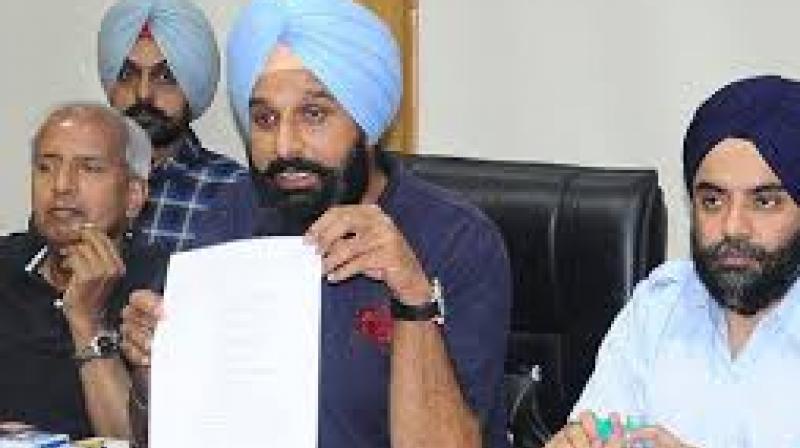 Majithia demands registration of FIR against Sidhu couple Majithia demands registration of FIR against Sidhu couple