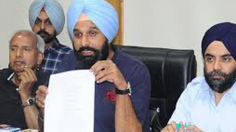  Majithia demands registration of FIR against Sidhu couple