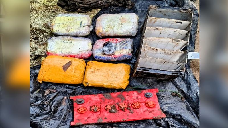 BSF seizes 6kg drugs near border in Gurdaspur sector BSF seizes 6kg drugs near border in Gurdaspur sector