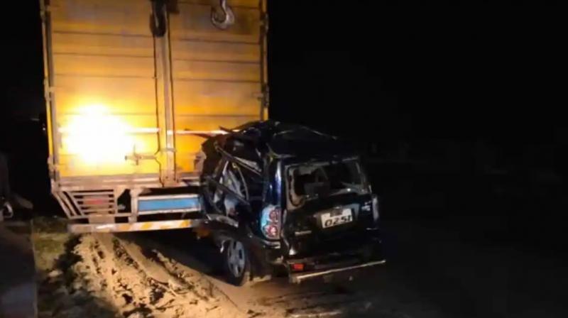 Bihar: Seven dead as SUV crashes into truck in Rohtas Bihar: Seven dead as SUV crashes into truck in Rohtas