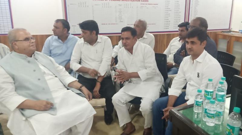 Former Governor Satyapal Malik detained by the Delhi Police along with several Khap leaders Former Governor Satyapal Malik detained by the Delhi Police along with several Khap leaders