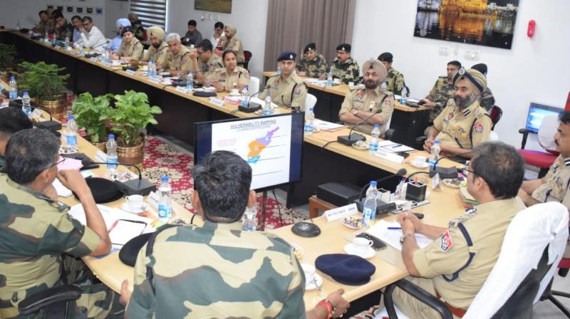 SPL DGP LAW AND ORDER ARPIT SHUKLA CHAIRS HIGH-LEVEL MEETING WITH BSF TO STRENGTHEN SECURITY AT BORDER AREAS