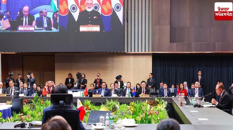 PM Modi raises issue of counter-terrorism and early review of ASEAN-India FTA at 22nd ASEAN Summit PM Modi raises issue of counter-terrorism and early review of ASEAN-India FTA at 22nd ASEAN Summit