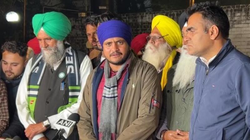 Zeera Liquor Factory Case: Meeting of Chief Minister and protesters held in a positive atmosphere Zeera Liquor Factory Case: Meeting of Chief Minister and protesters held in a positive atmosphere