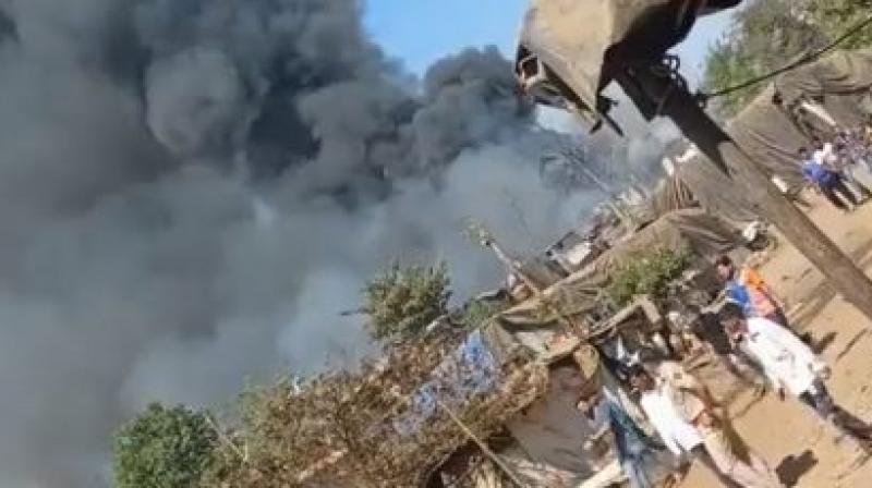 Boy killed as massive fire breaks out in Malad slums