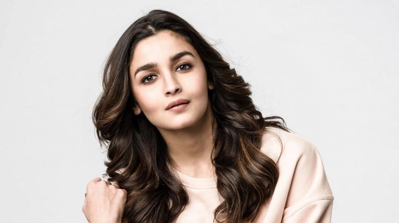  Alia Bhatt's corona positive