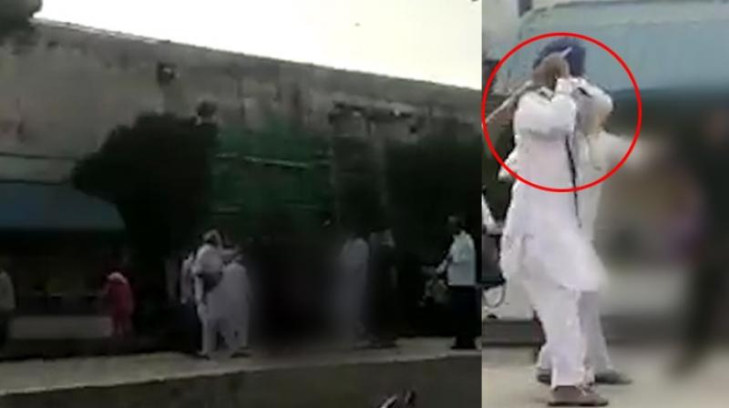 The turban of the Sikh took off and pulled from the hair; The turban of the Sikh took off and pulled from the hair;