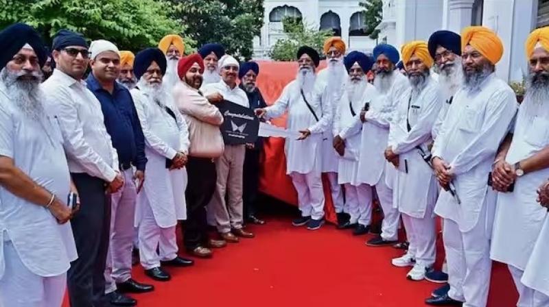 Mahindra company presented the Scorpio N automatic car at Sri Darbar Sahib Mahindra company presented the Scorpio N automatic car at Sri Darbar Sahib