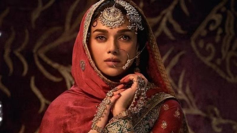 Aditi Rao Hydari: 'I am lucky I get to be face of exquisite period dramas' Aditi Rao Hydari: 'I am lucky I get to be face of exquisite period dramas'