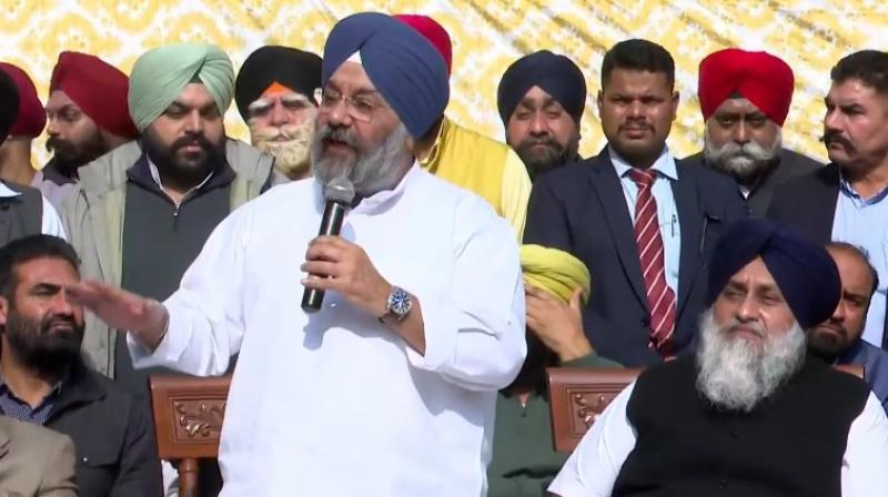 Manjit Singh GK rejoins Akali Dal in presence of Sukhbir Badal