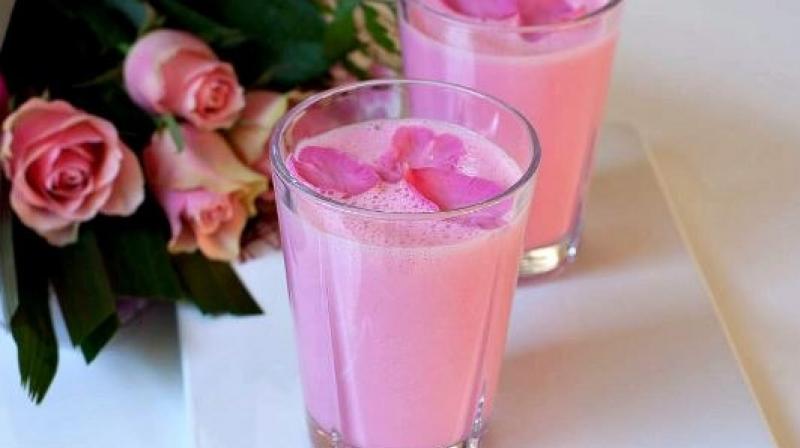  Make and drink pink lassi in summer