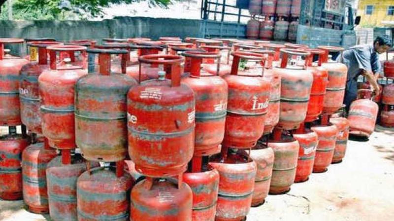 Central government end subsidy on gas cylinders after 31 march Central government end subsidy on gas cylinders after 31 march