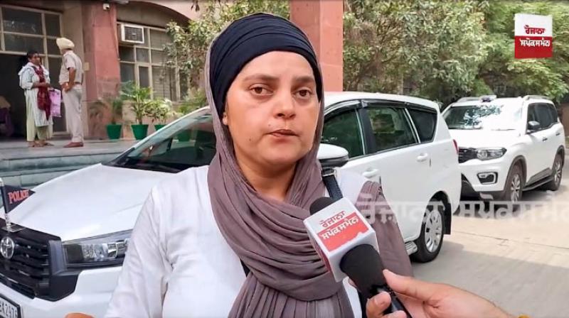Woman reaches Bathinda SSP office, alleges against SHO Woman reaches Bathinda SSP office, alleges against SHO