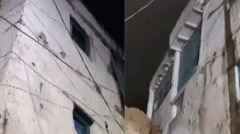 A 450-year-old building collapsed in Leh due to heavy rain, many houses were also damaged A 450-year-old building collapsed in Leh due to heavy rain, many houses were also damaged