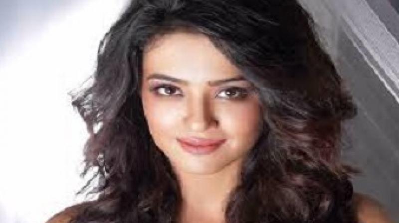 Surveen chawla Surveen chawla
