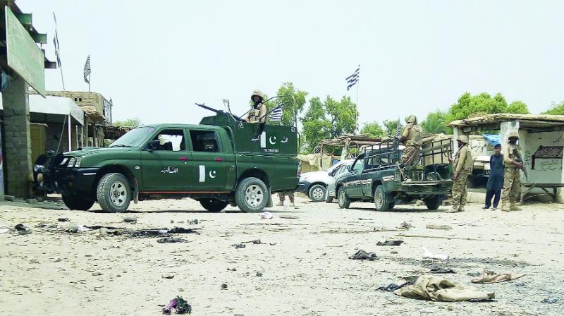 Pakistani Soldiers deployed at scene of Incident