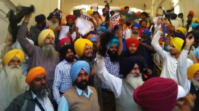 Giani Harpreet Singh Faces Sharp Protest by Sikh Masses on Bandi Chhor Diwas