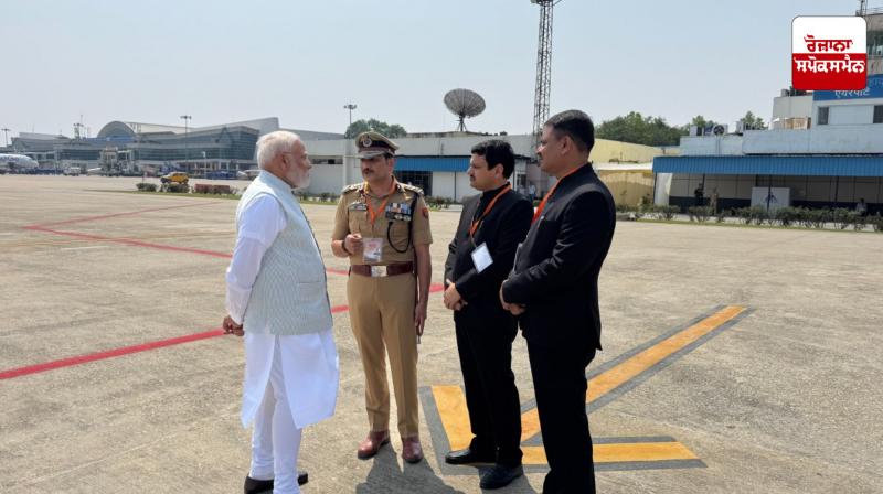 PM Modi reaches Varanasi, orders officials to take strict action in gang rape case PM Modi reaches Varanasi, orders officials to take strict action in gang rape case