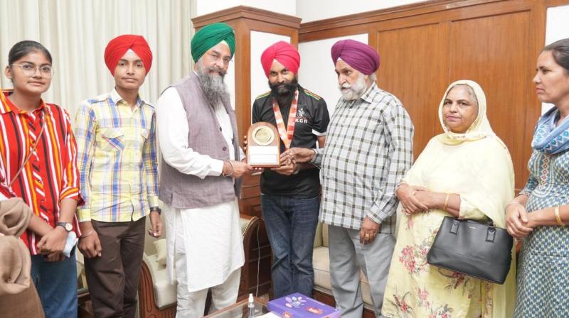Kultar Singh Sandhwan Felicitates Asia Book Of Records Holder Cyclist Gurpreet Singh Kamow Kultar Singh Sandhwan Felicitates Asia Book Of Records Holder Cyclist Gurpreet Singh Kamow