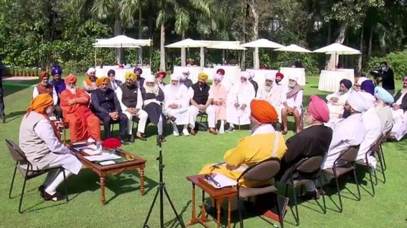 Before the elections, PM Modi met prominent people of the Sikh community Before the elections, PM Modi met prominent people of the Sikh community