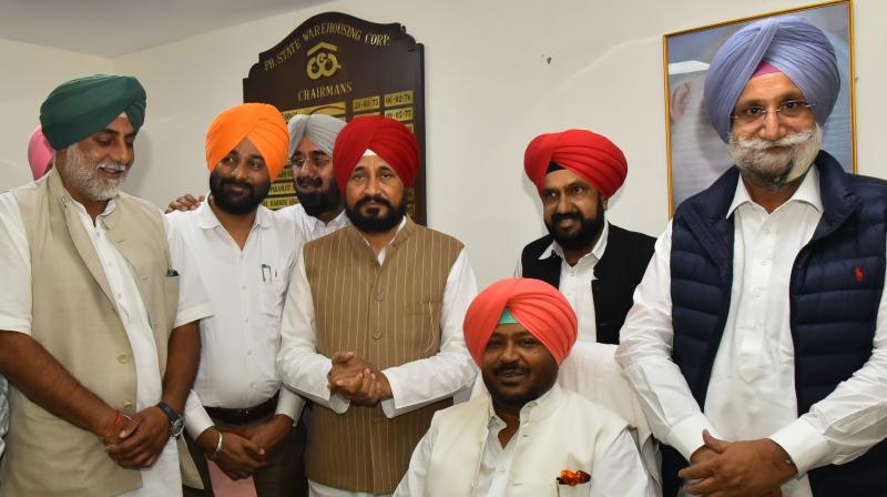 Kuldeep Singh Vaid takes over as Chairman Punjab State Warehouse Corporation in the presence of Chief Minister Charanjit Singh Channi Kuldeep Singh Vaid takes over as Chairman Punjab State Warehouse Corporation in the presence of Chief Minister Charanjit Singh Channi