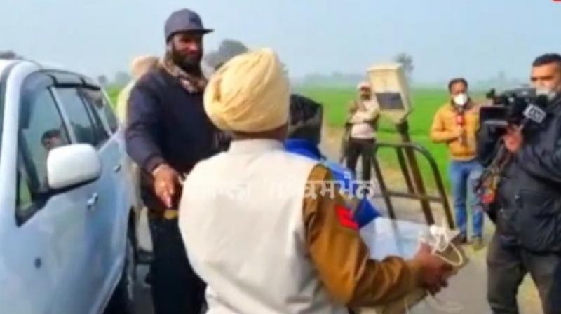 Five kg RDX recovered from border village Dhanoa Kalan in Amritsar Five kg RDX recovered from border village Dhanoa Kalan in Amritsar