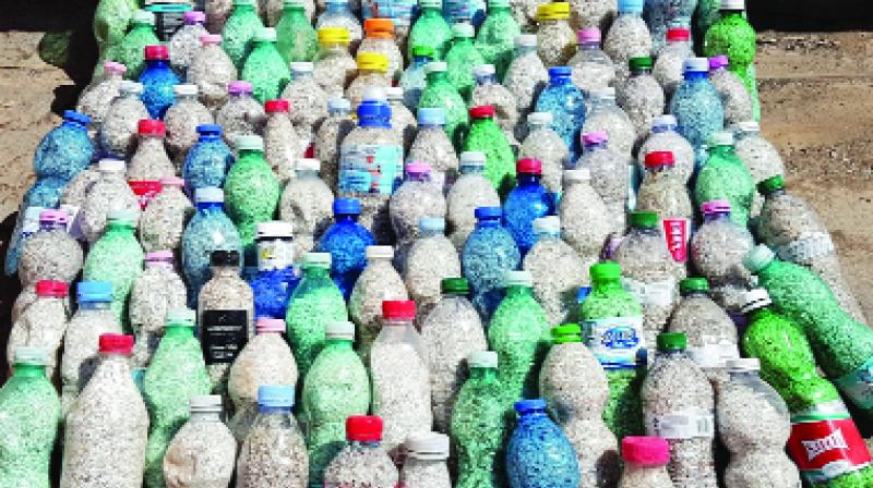 French couple stole 40 kilo sand from beach French couple stole 40 kilo sand from beach