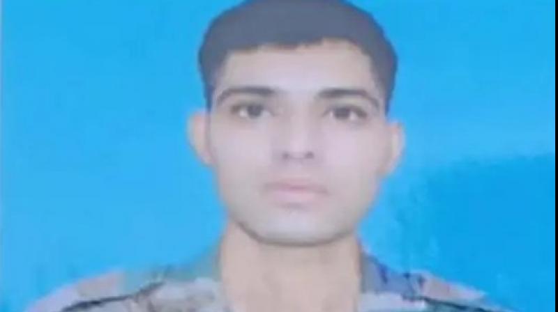 Mohit (file photo) Mohit (file photo)
