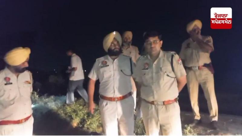 ਜਗਰਾਊਂ ਦੇ ਪਿੰਡ ਸੋਹੀਆਂ 'ਚ ਪੁਲਿਸ ਤੇ ਸੁਪਾਰੀ ਸ਼ੂਟਰ ਵਿਚਾਲੇ ਮੁਕਾਬਲਾ ਜਗਰਾਊਂ ਦੇ ਪਿੰਡ ਸੋਹੀਆਂ 'ਚ ਪੁਲਿਸ ਤੇ ਸੁਪਾਰੀ ਸ਼ੂਟਰ ਵਿਚਾਲੇ ਮੁਕਾਬਲਾ